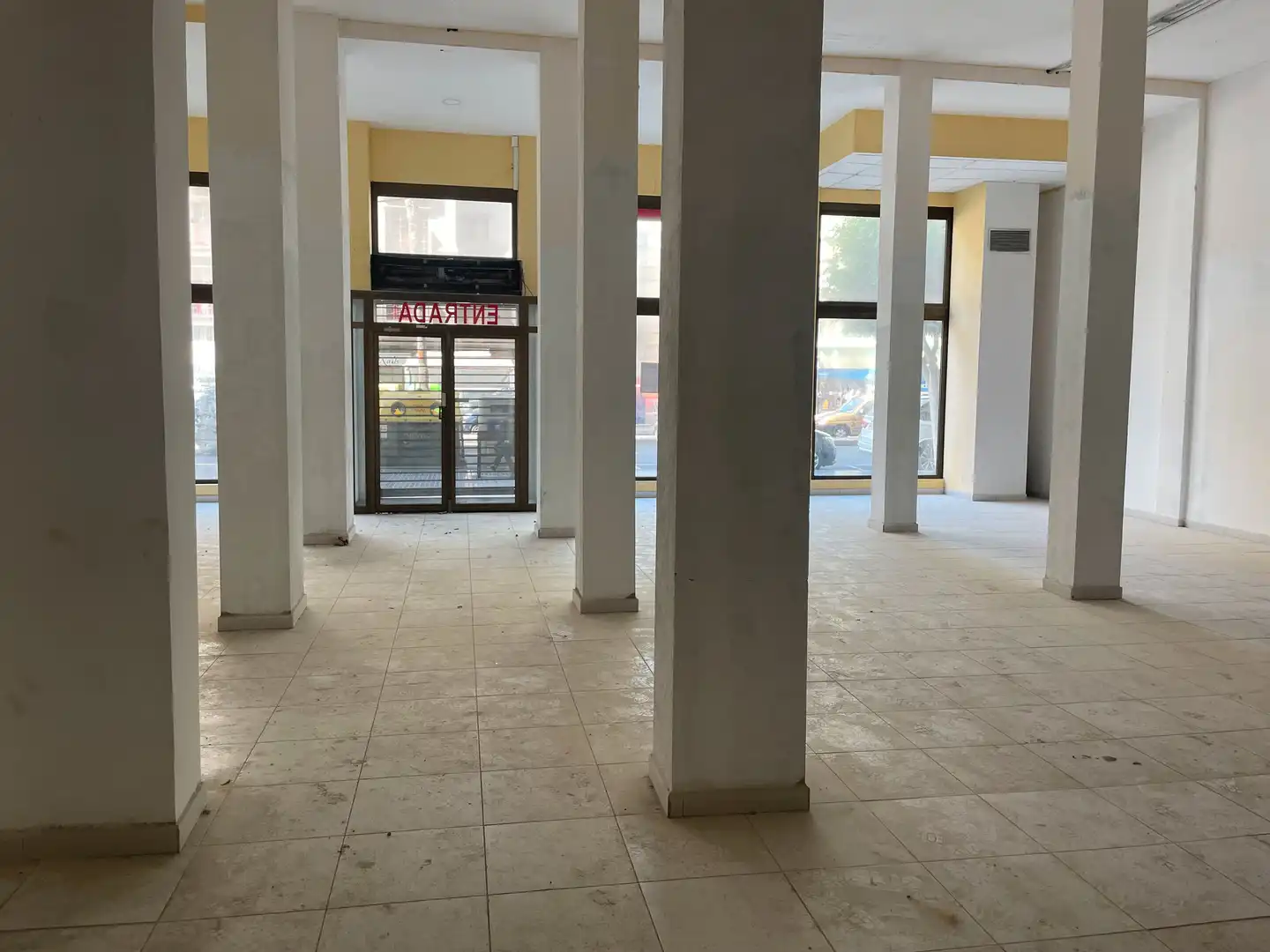 Gewerbefläche zur Miete in Avenida José Mesa y López, imagen 3
