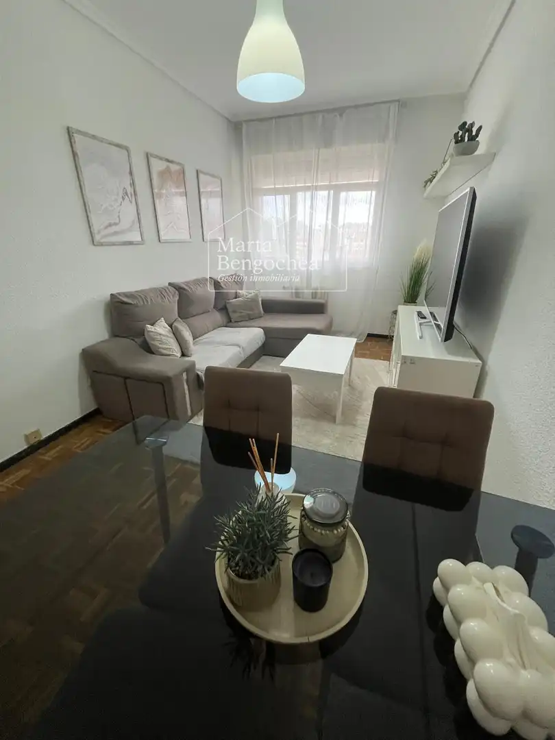 Living room of Flat for sale in Vitoria - Gasteiz  with Heating, Terrace and Storage room