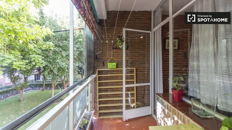 Terrassa de Apartament per a compartir en Madrid amb Aire condicionat i Terrassa