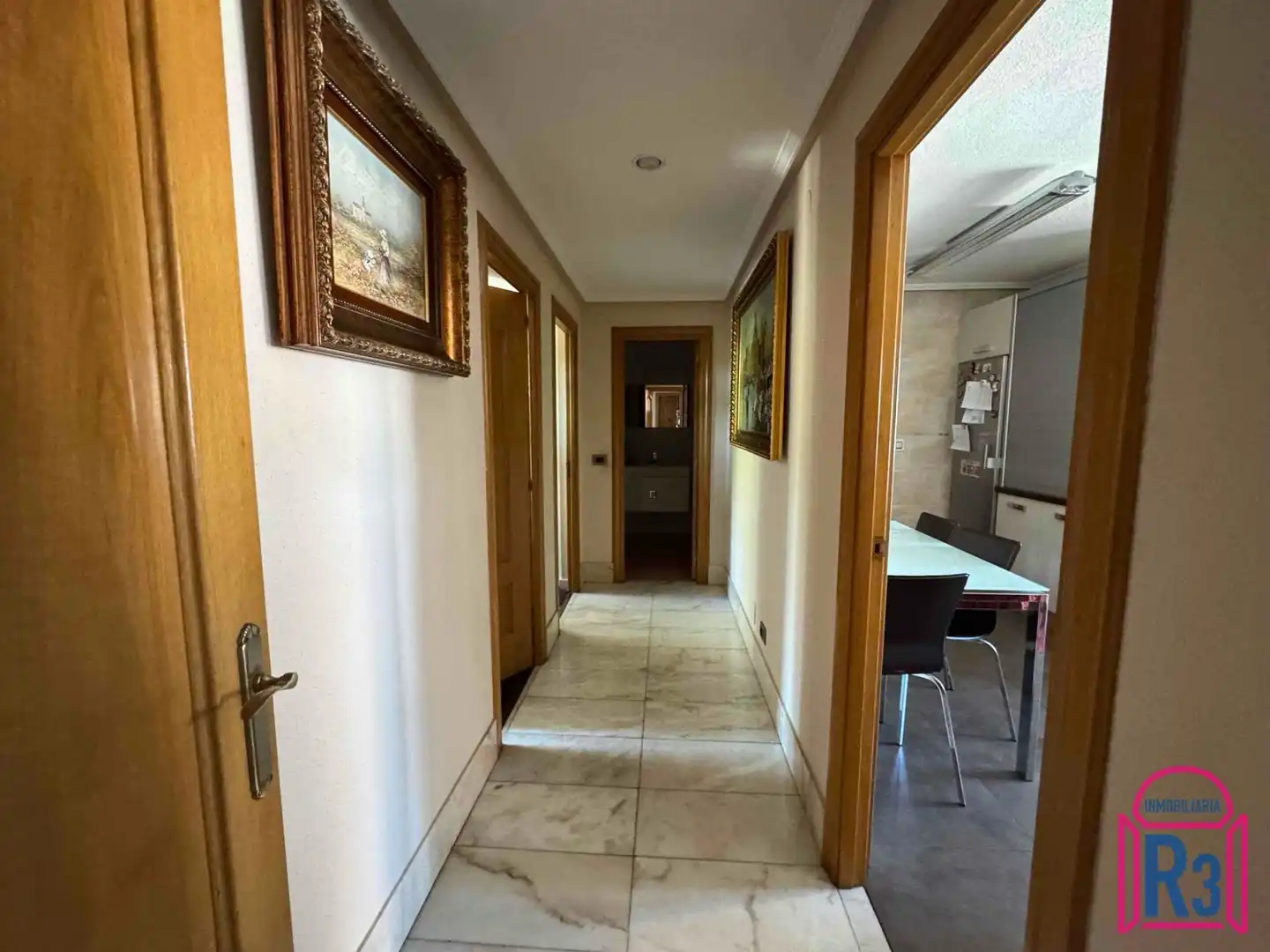 Casa adosada en venda en Villaquilambre amb Calefacció, Terrassa i Piscina