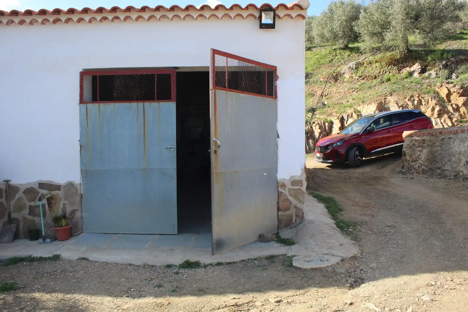 Aparcament de Finca rústica en venda en Alcaracejos amb Traster i Piscina