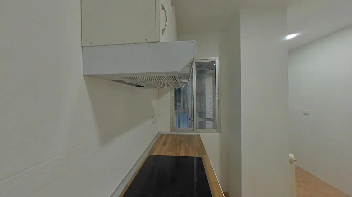 Cuina de Pis en venda en Madrid amb Calefacció, Parquet i Terrassa