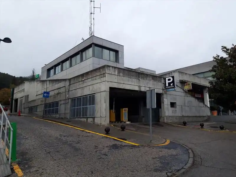 Vista exterior de Local en venta en Miraflores de la Sierra con Aire acondicionado