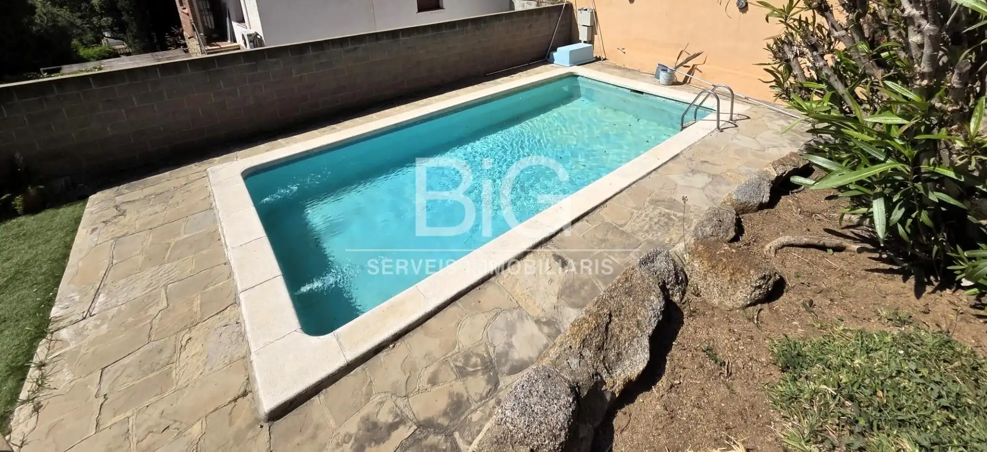 Piscina de Casa o xalet en venda en Mataró amb Calefacció, Jardí privat i Terrassa