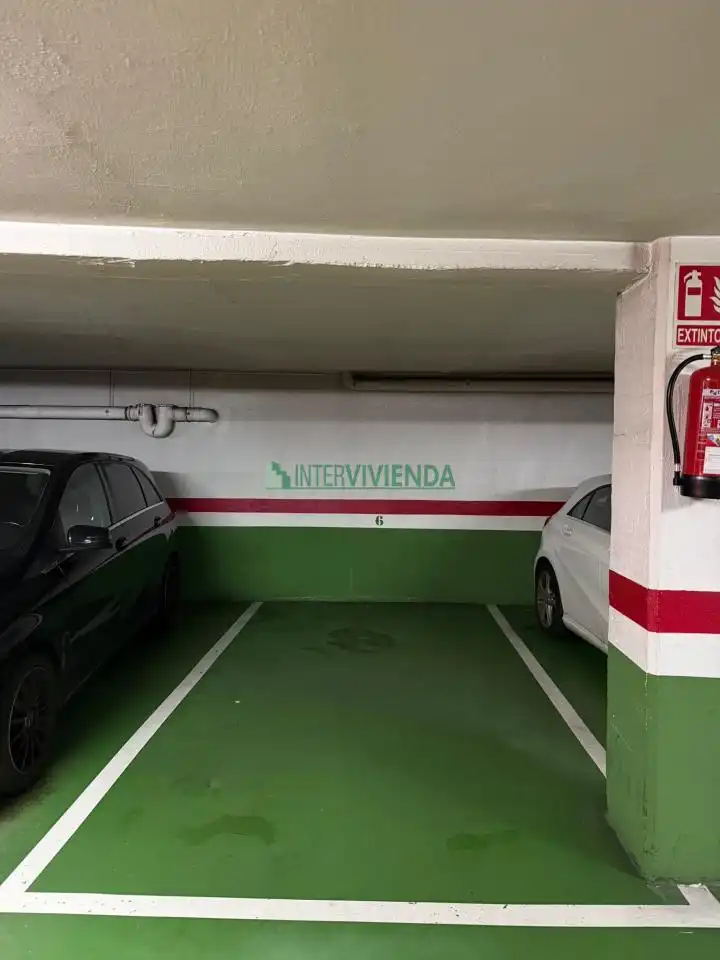Aparcament de Pis de lloguer en Vilagarcía de Arousa amb Calefacció, Moblat i Balcó