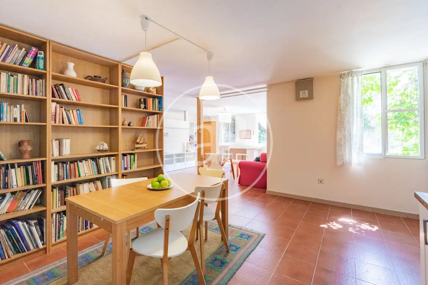 Sala d'estar de Casa o xalet en venda en Torrelodones amb Calefacció, Jardí privat i Traster