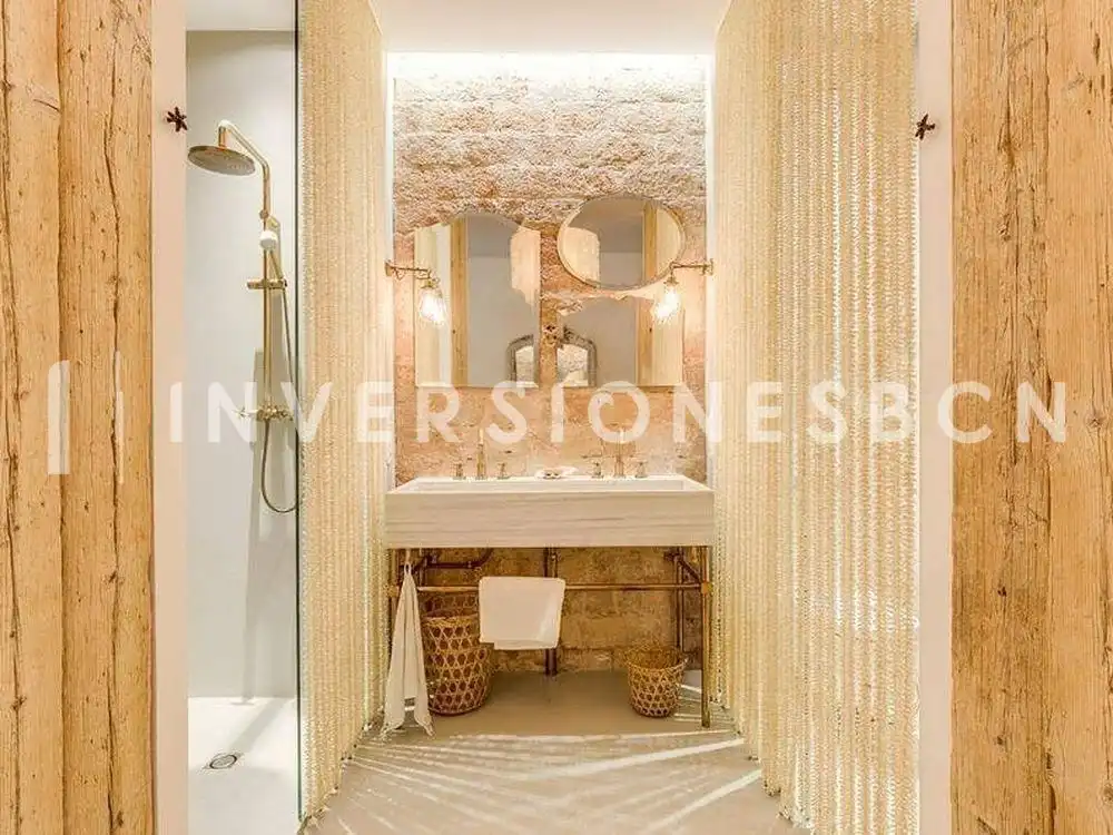 Baño de Piso de alquiler en Barcelona con Aire acondicionado, Calefacción y Terraza