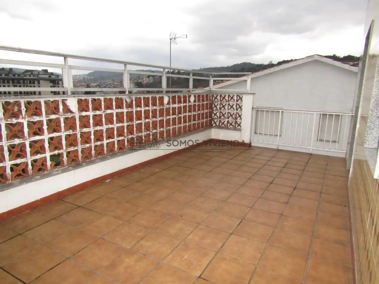 Terrassa de Casa o xalet en venda en Ourense Capital  amb Calefacció, Jardí privat i Balcó