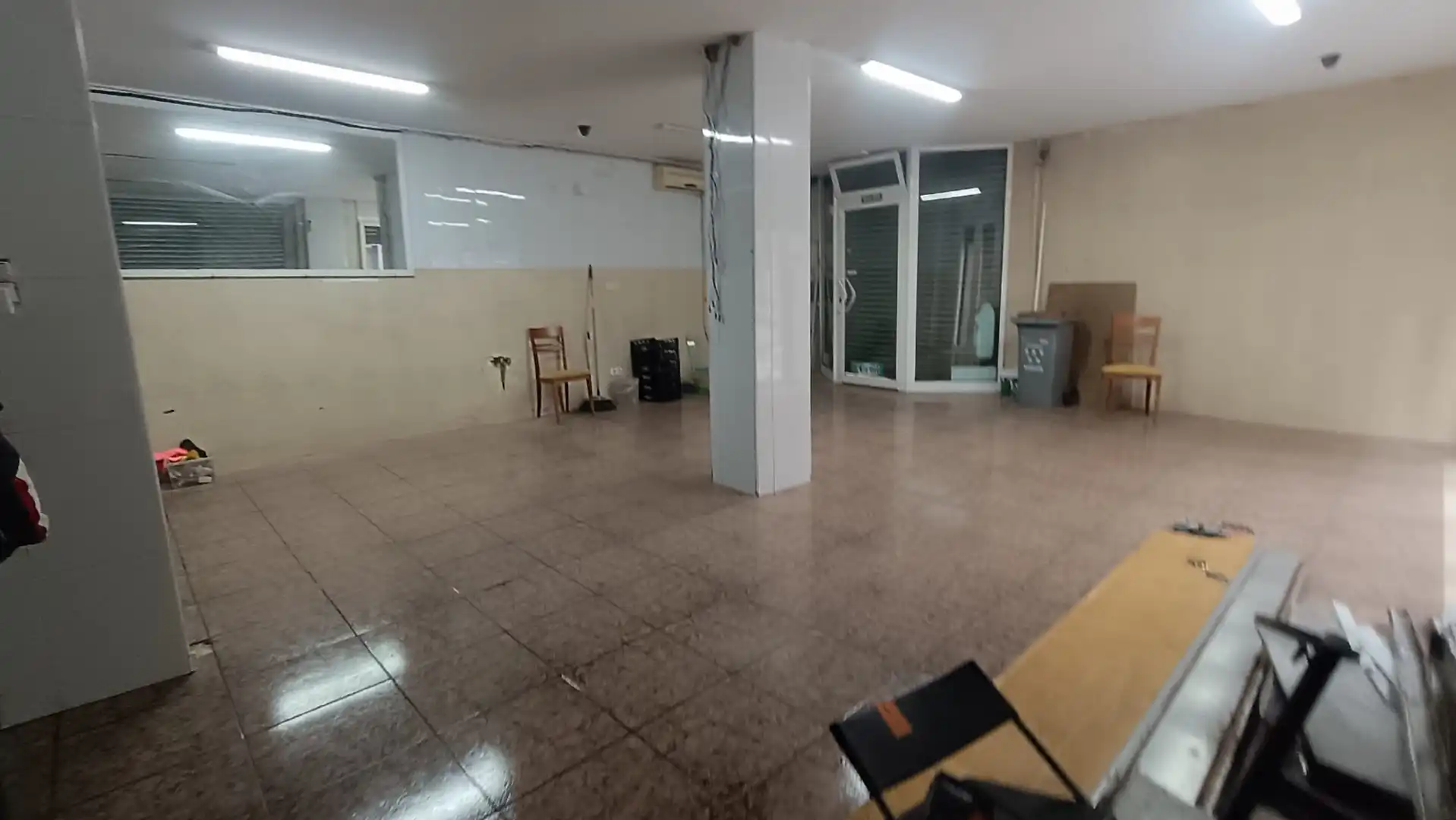 Commercial properties for sale in Cornellà de Llobregat  with Air Conditioner