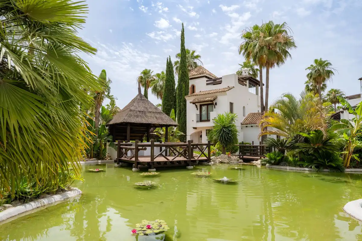 Reihenhaus mit Pool zum Verkauf in El Paraíso, imagen 35
