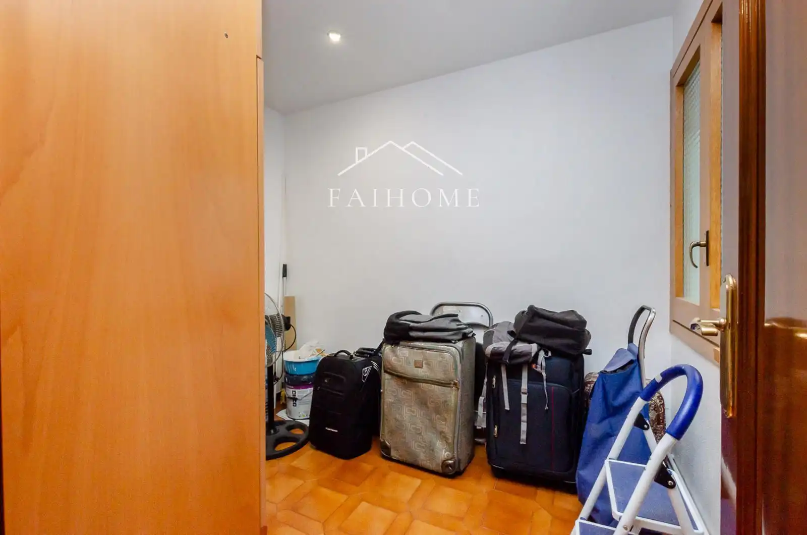 Piso en venta en Sabadell con Calefacción, Parquet y Terraza