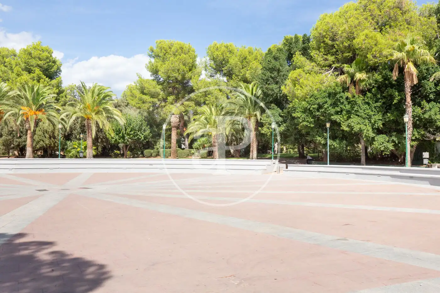 Vista exterior de Casa o xalet en venda en L'Eliana amb Aire condicionat, Calefacció i Jardí privat