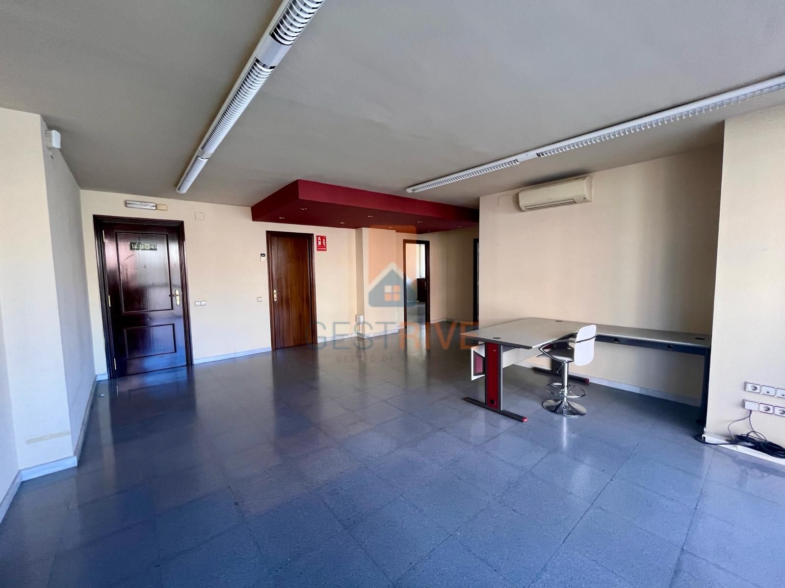 Office for sale in Joc de la Bola - Camps d'Esports