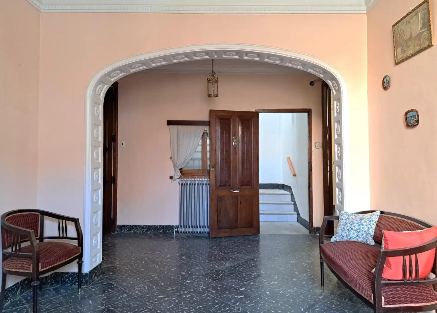 Casa adosada en venda en Requena amb Terrassa, Traster i Balcó