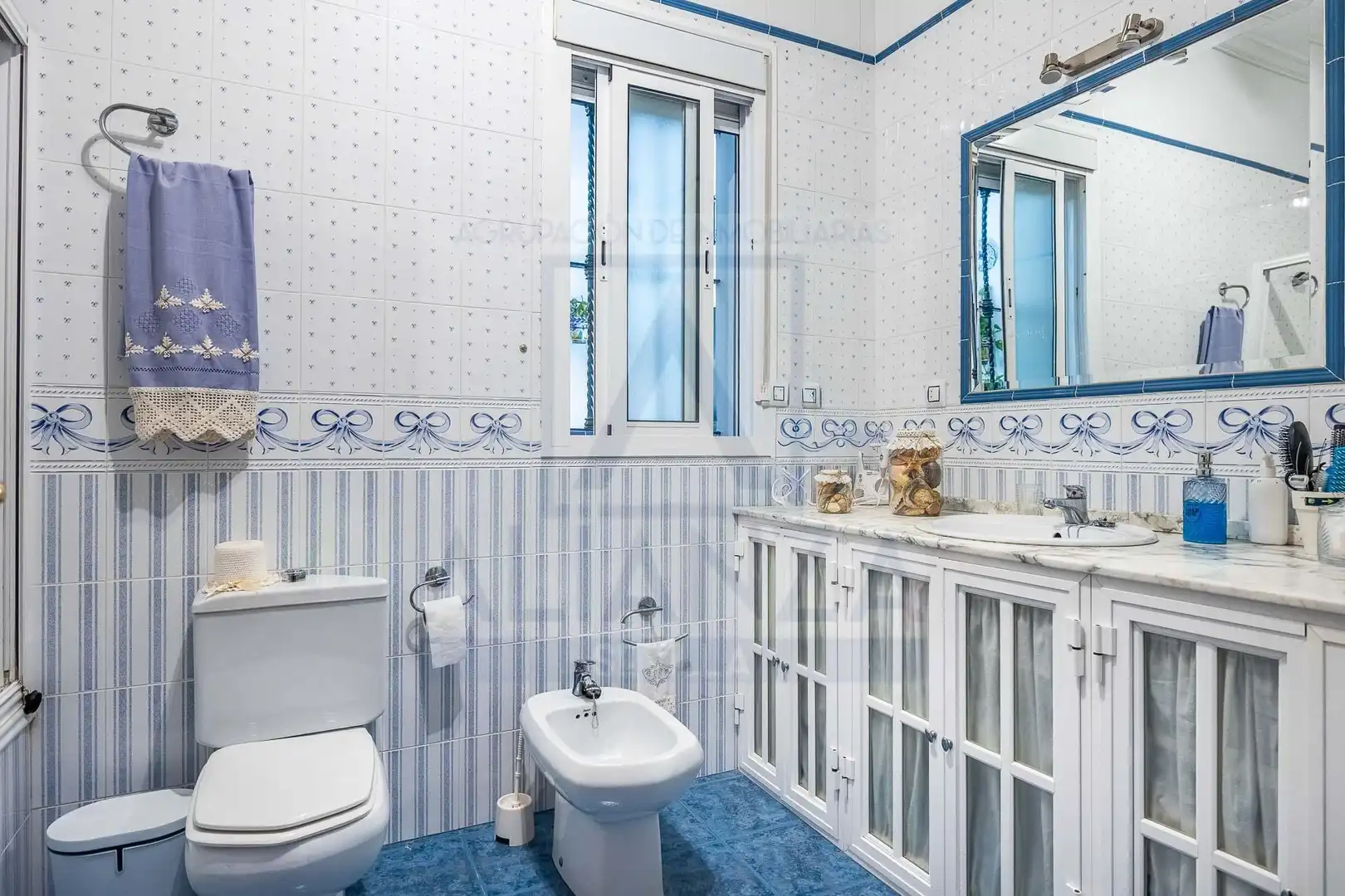 Baño de Casa o chalet en venta en Salteras con Aire acondicionado, Jardín privado y Piscina