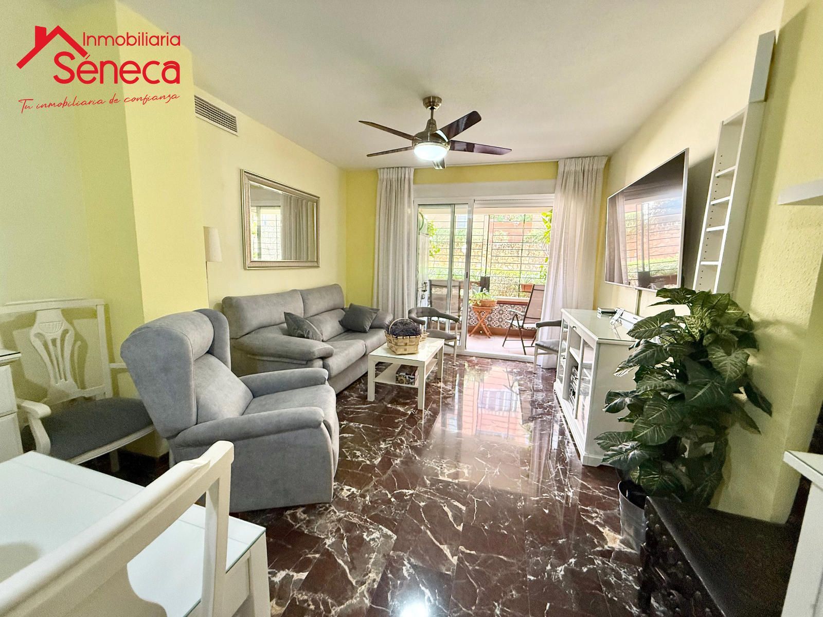 Living room of Flat for sale in  Córdoba Capital  with Terrace, Swimming Pool and Community pool