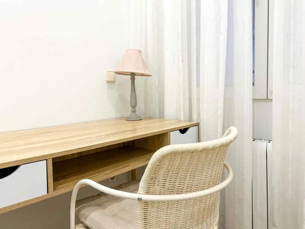 Habitación de Planta baja de alquiler en Madrid con Calefacción y Amueblado