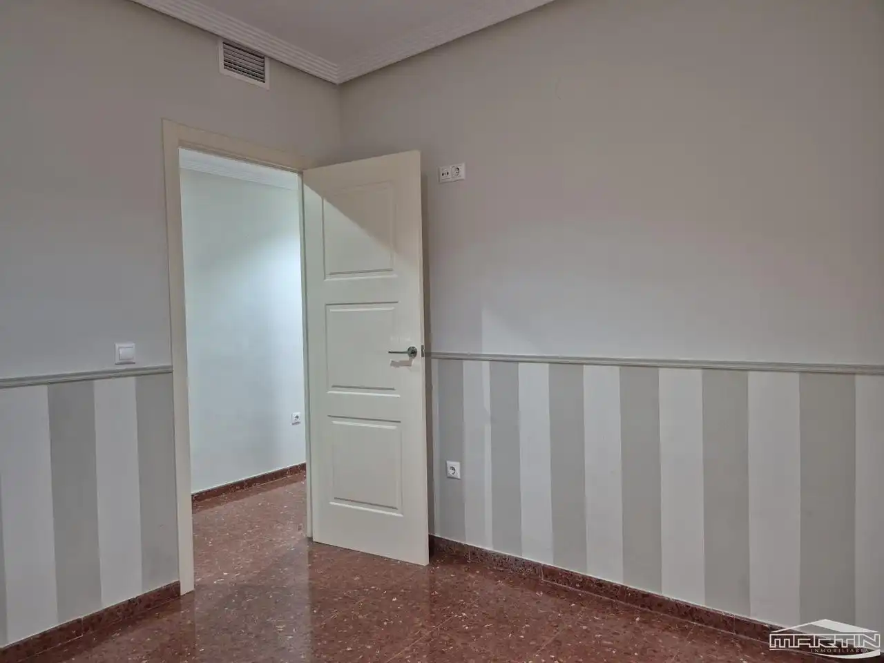 Planta baja en venta en Lucena con Aire acondicionado, Terraza y Trastero