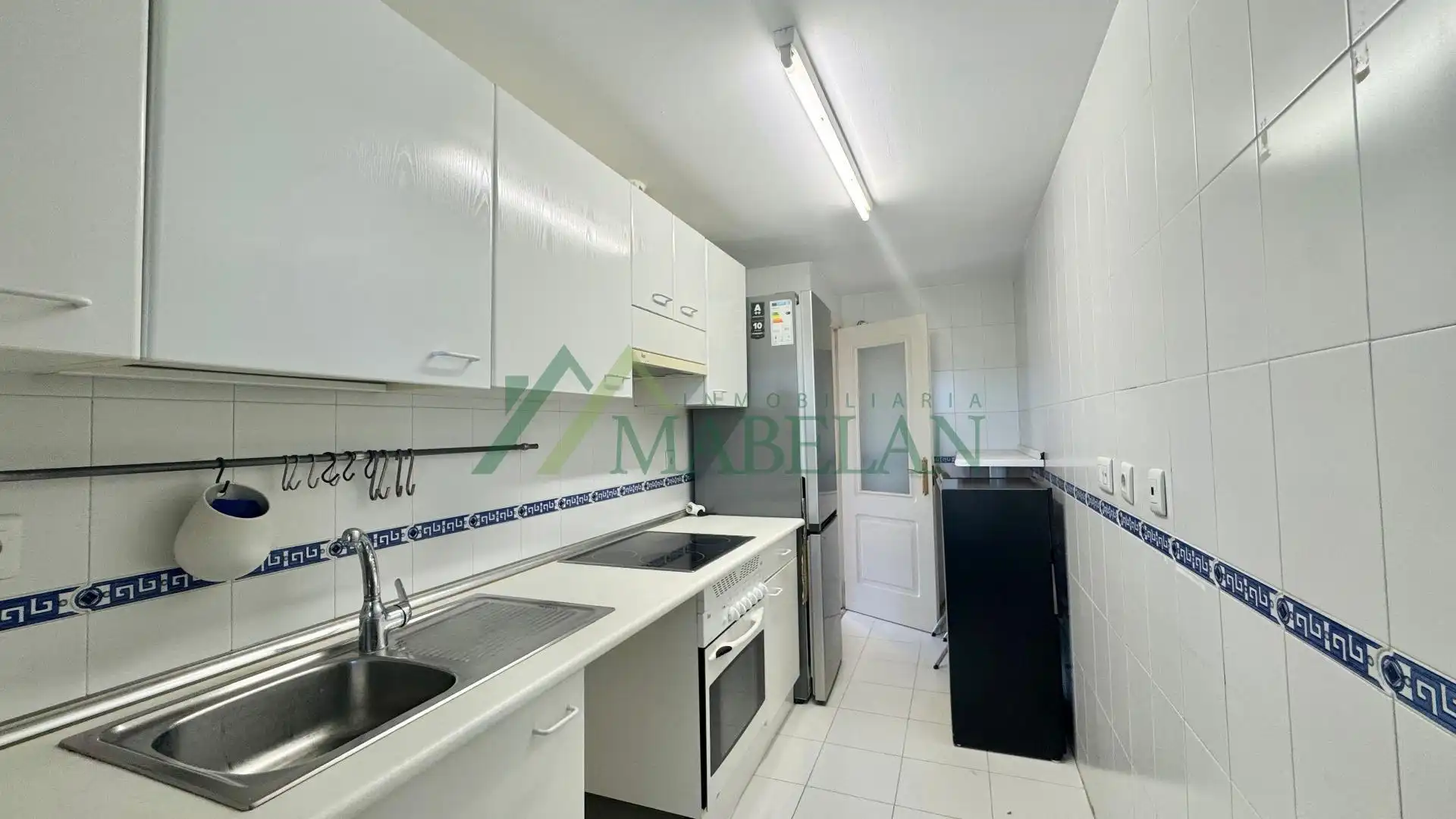 Cocina de Piso de alquiler en Las Rozas de Madrid con Calefacción, Parquet y Piscina comunitaria