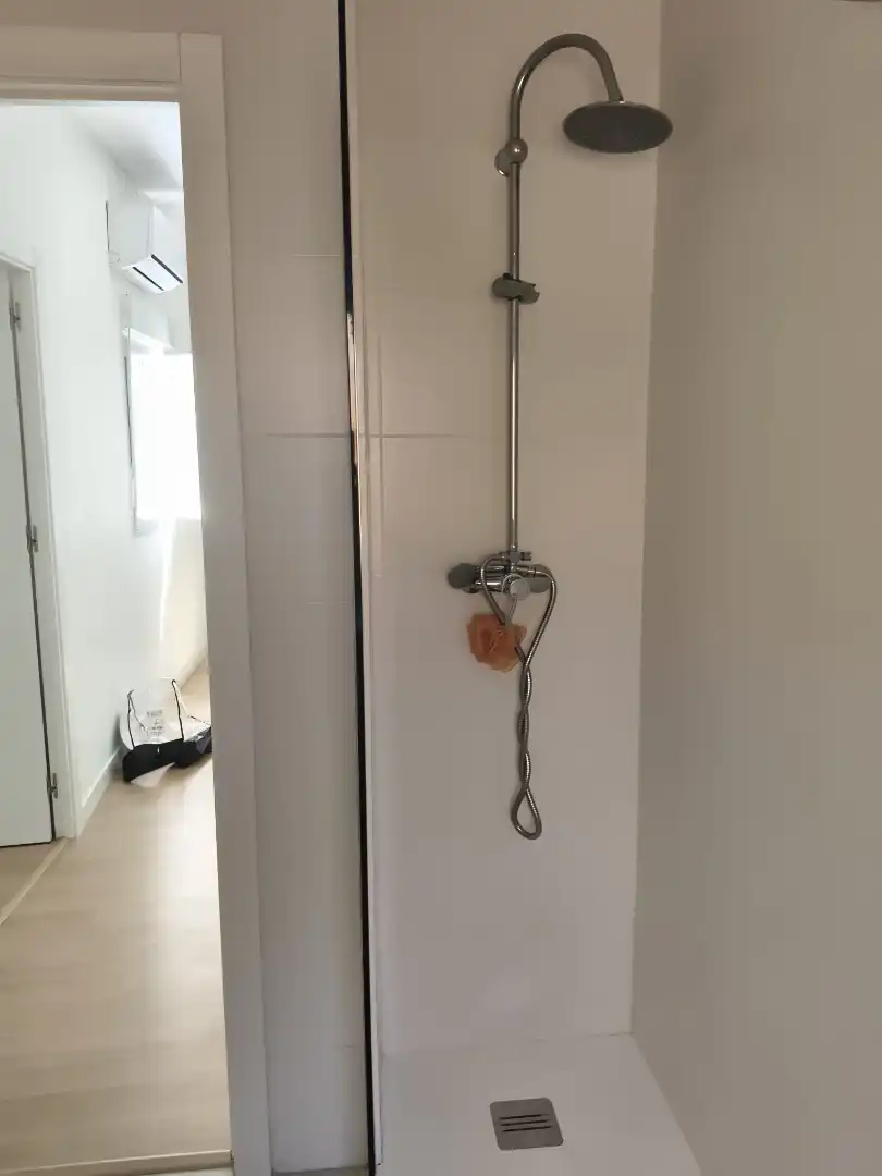 Baño de Piso para compartir en Ontinyent con Aire acondicionado, Calefacción y Parquet