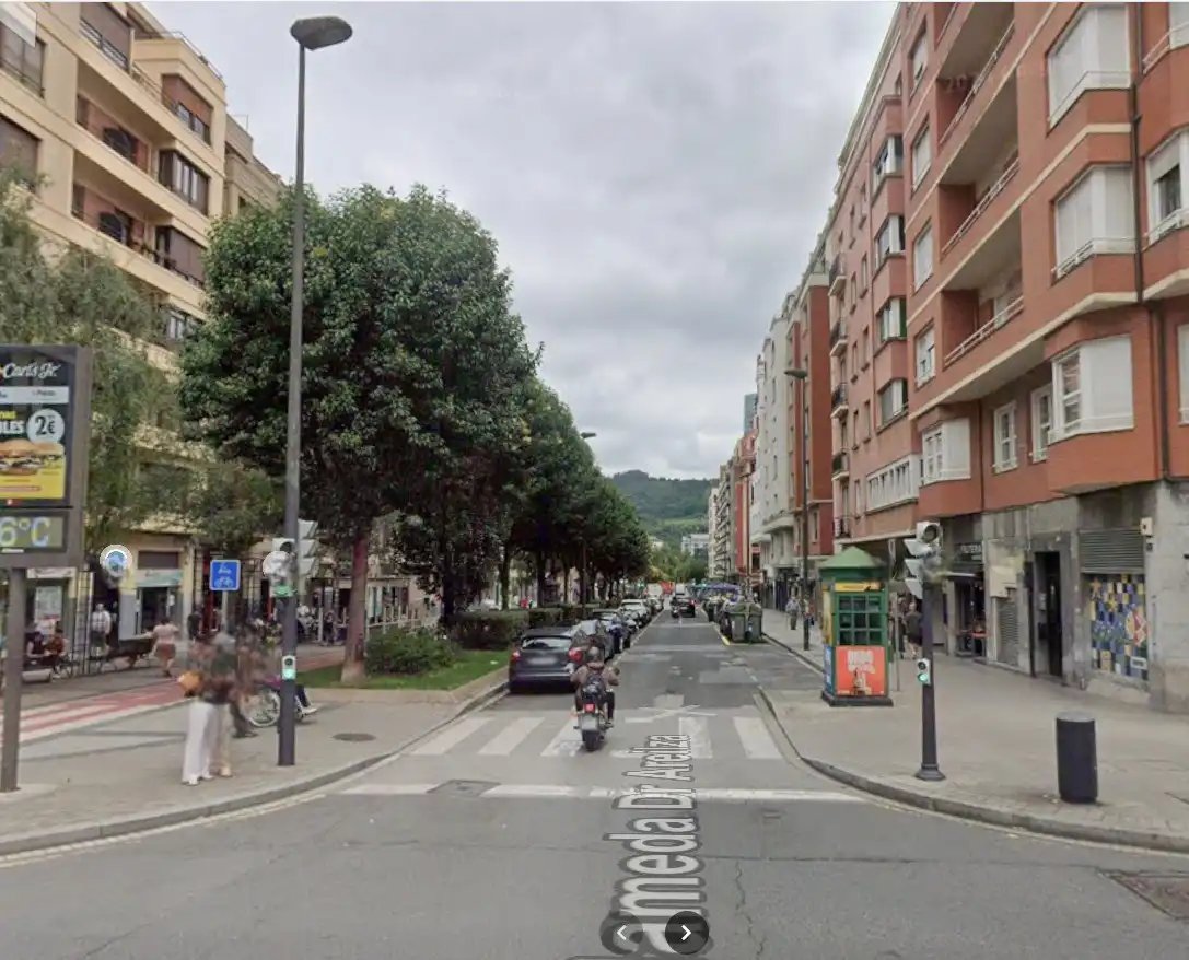 Außenansicht von Wohnung zur Miete in Bilbao  mit Heizung und Möbliert