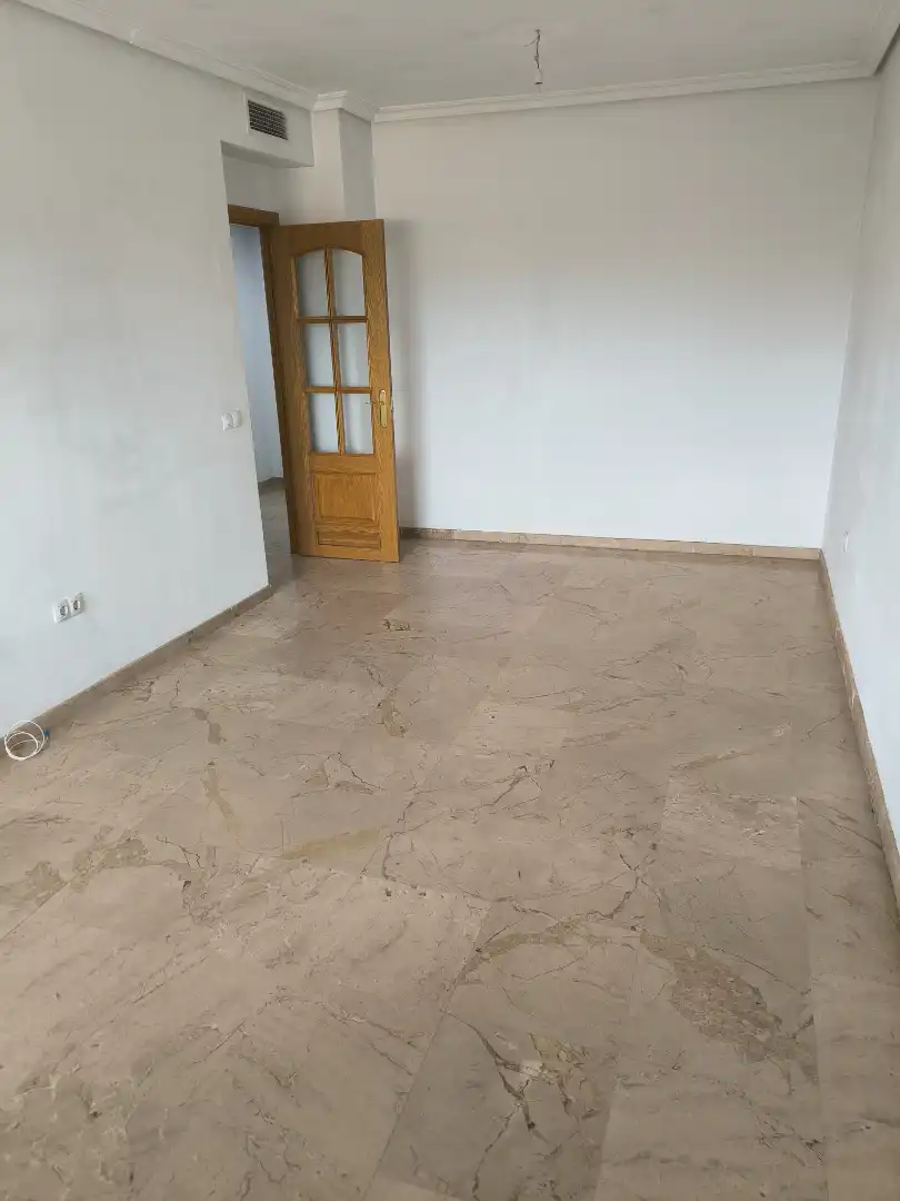 Sala d'estar de Pis en venda en Sevilla amb Aire condicionat, Calefacció i Terrassa