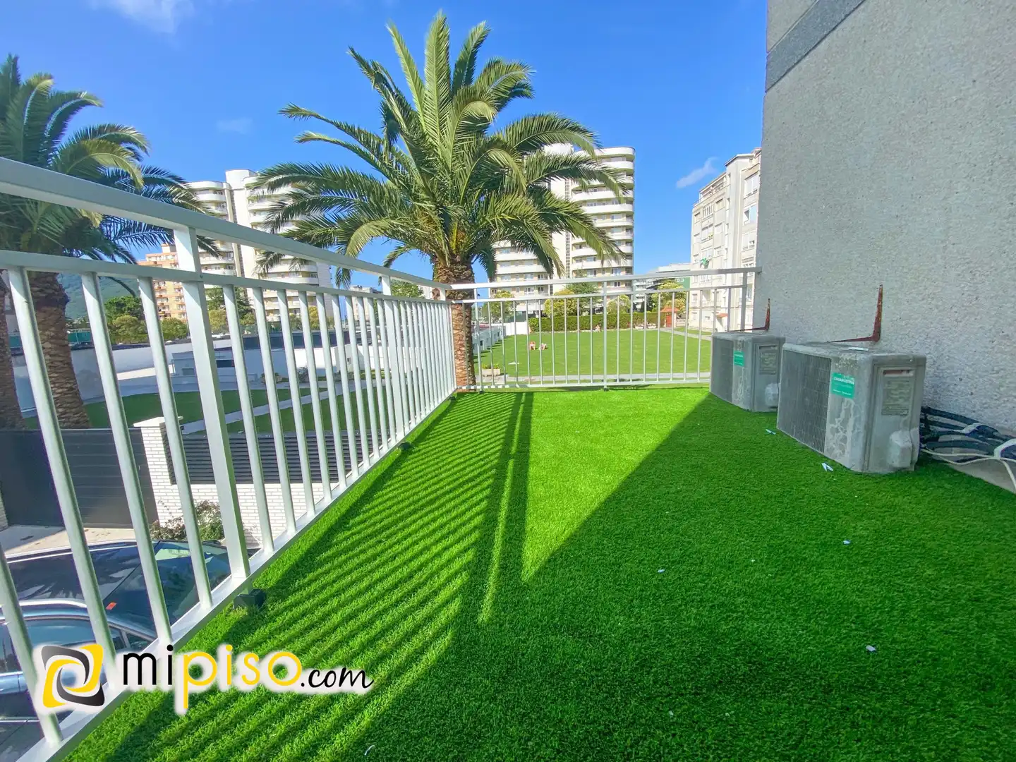 Terrasse von Wohnung zum Verkauf in Laredo mit Terrasse und Möbliert