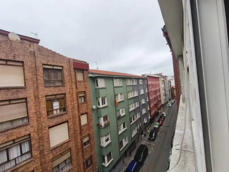 Vista exterior de Piso en venta en Santander con Calefacción, Jardín privado y Parquet