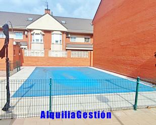 Swimming pool of House or chalet for sale in Alcalá de Henares  with Air Conditioner, Heating and Private garden