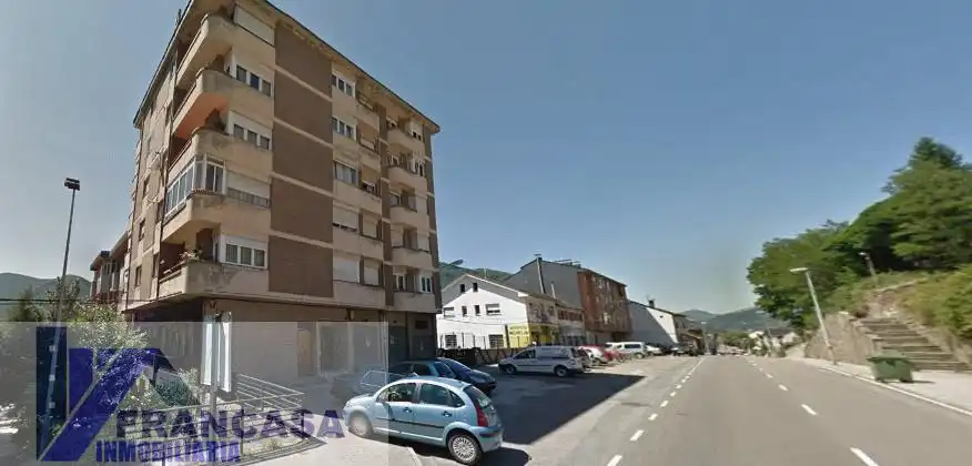 Vista exterior de Piso en venta en Villablino con Trastero