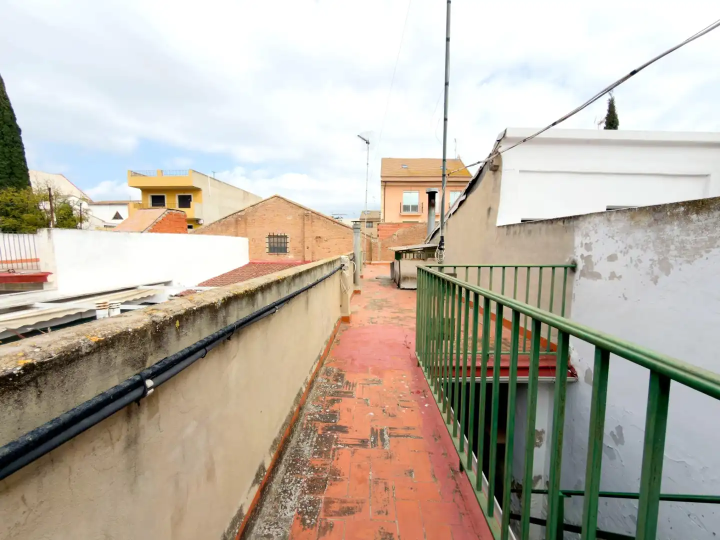 Vista exterior de Casa o chalet en venta en Museros con Terraza y Balcón