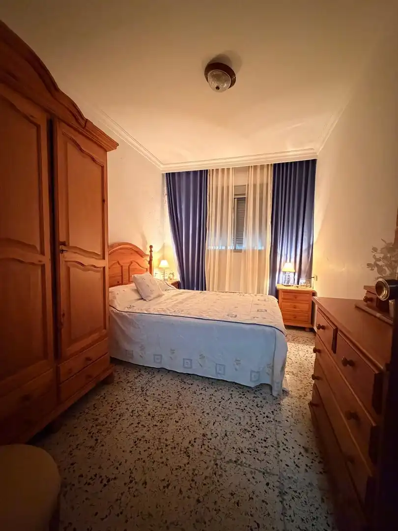 Dormitori de Casa o xalet en venda en Sevilla amb Aire condicionat, Terrassa i Traster
