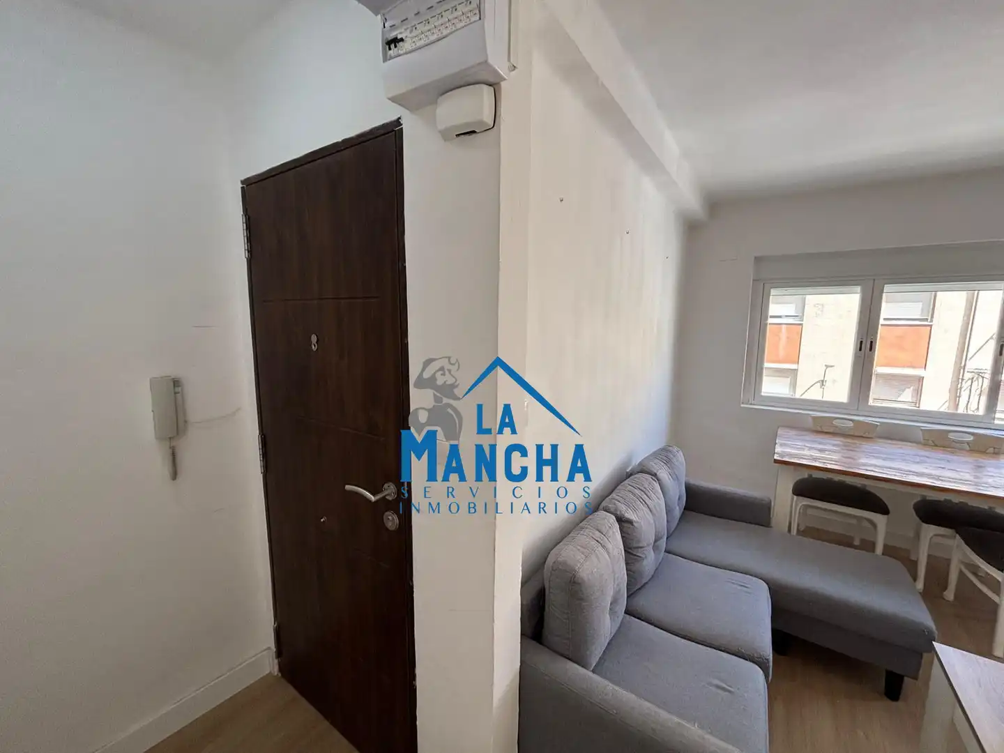 Wohnung zur Miete in Hermanos Falcó