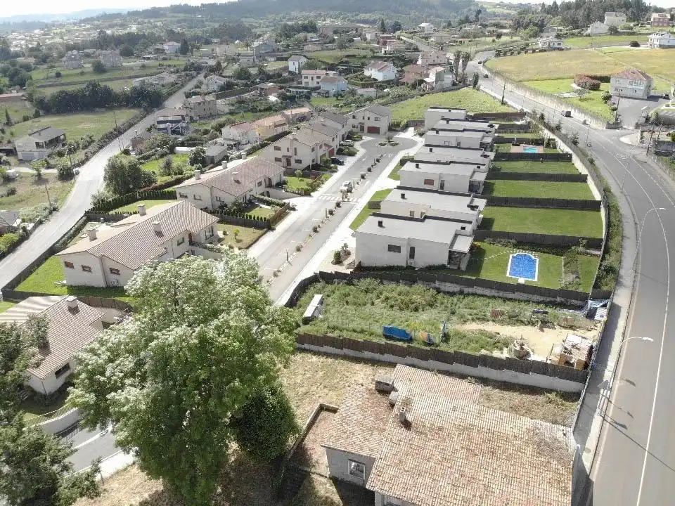 Vista exterior de Casa o xalet en venda en Cambre  amb Terrassa