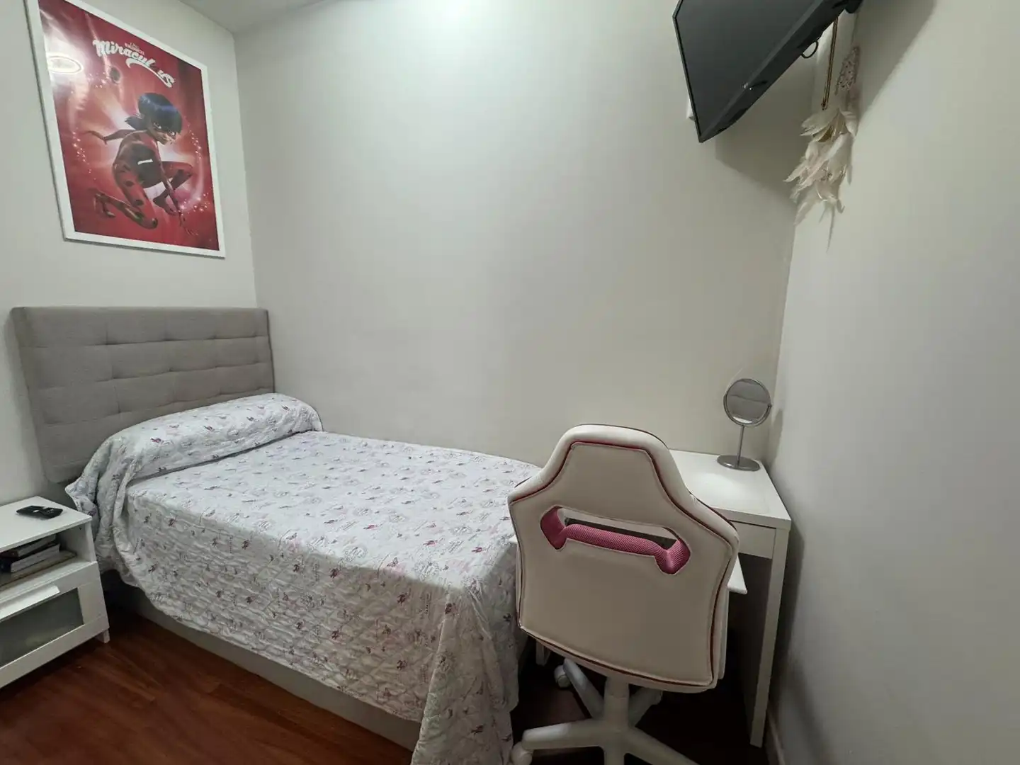 Schlafzimmer von Wohnung zur Miete in Madrid mit Klimaanlage und Heizung