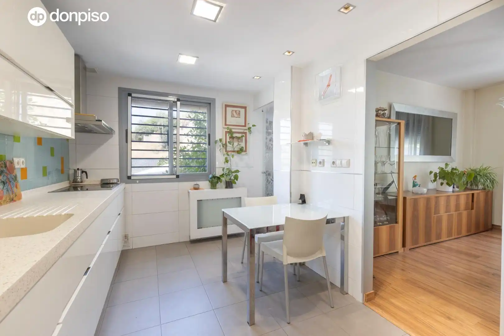 Cocina de Casa adosada en venta en Granada con Aire acondicionado, Calefacción y Balcón
