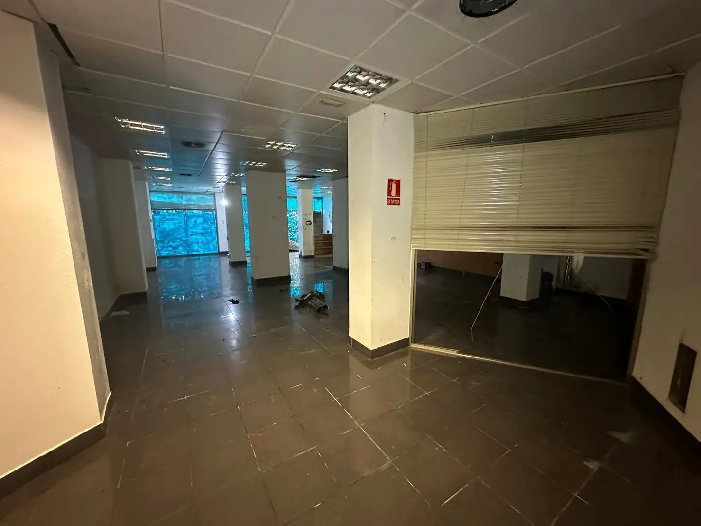 Local en venta en Badalona