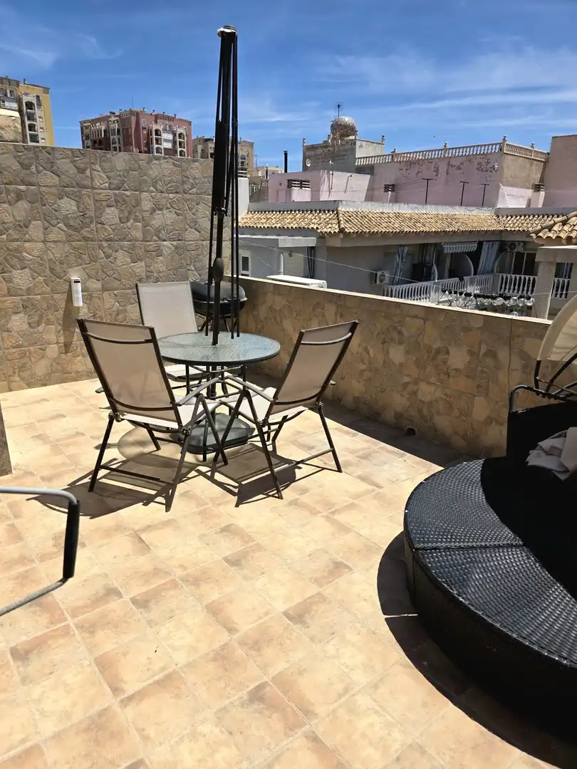 Terrassa de Dúplex en venda en Torrevieja amb Aire condicionat, Terrassa i Moblat