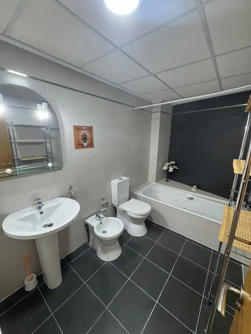 Bathroom of Apartments for rent in Torrent  with Storage room, Swimming Pool and Furnished