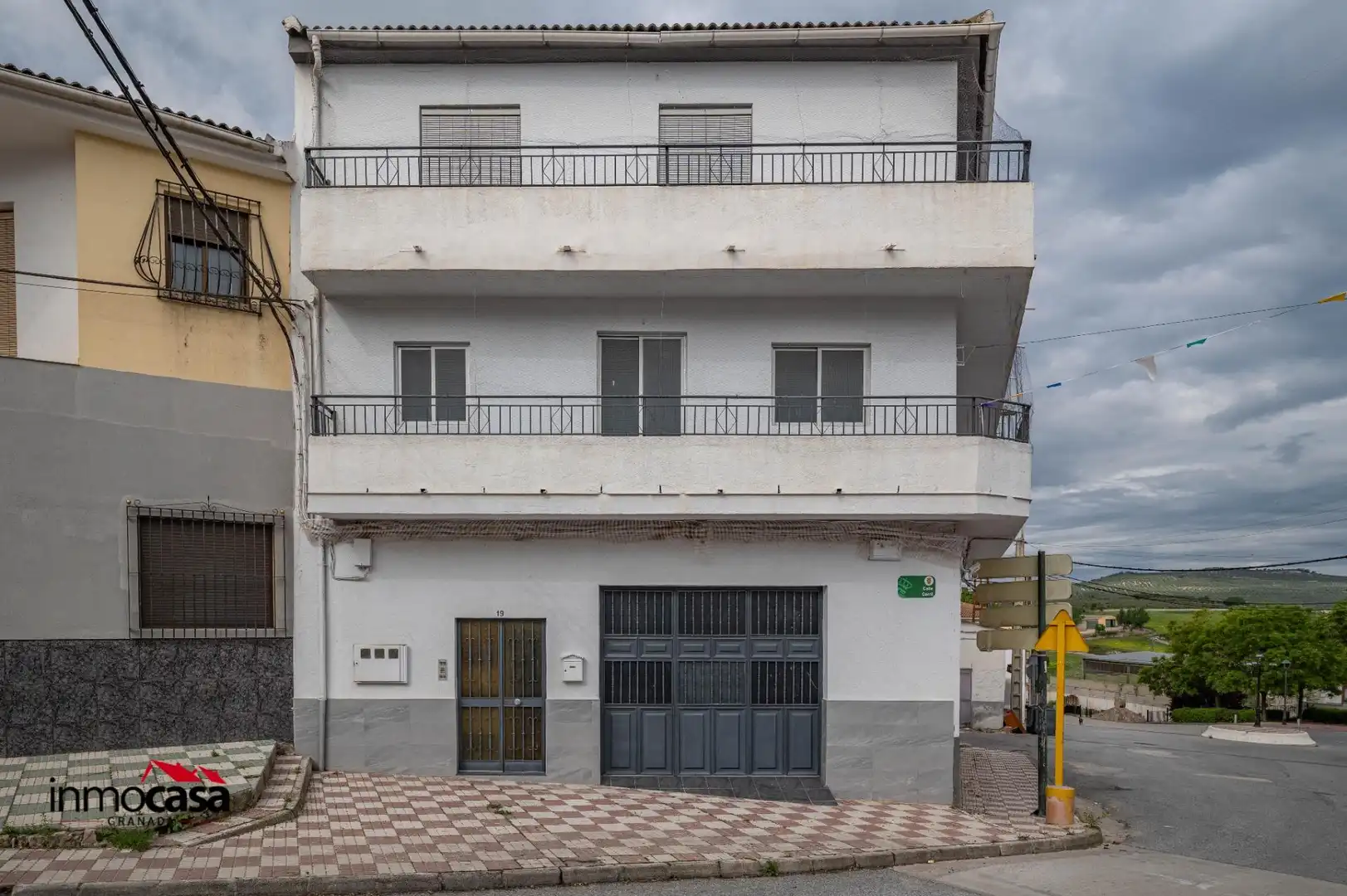 Vista exterior de Edificio en venta en Dehesas Viejas