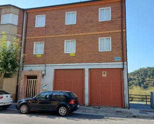 Aparcament de Casa o xalet en venda en Ponferrada amb Calefacció