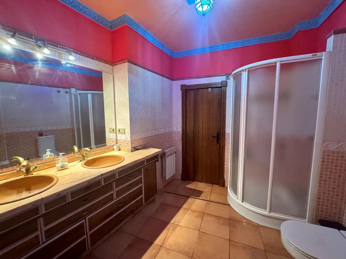 Bathroom of Houses for sale in Alfacar