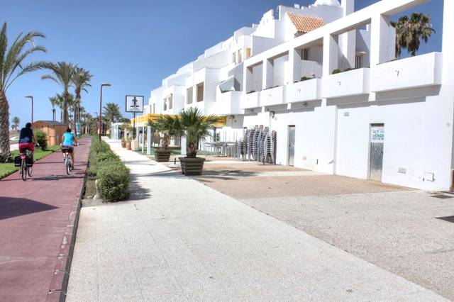 Local comercial en Venta en Avenida Maricielo en Las Marinas - Pueblo Laguna
