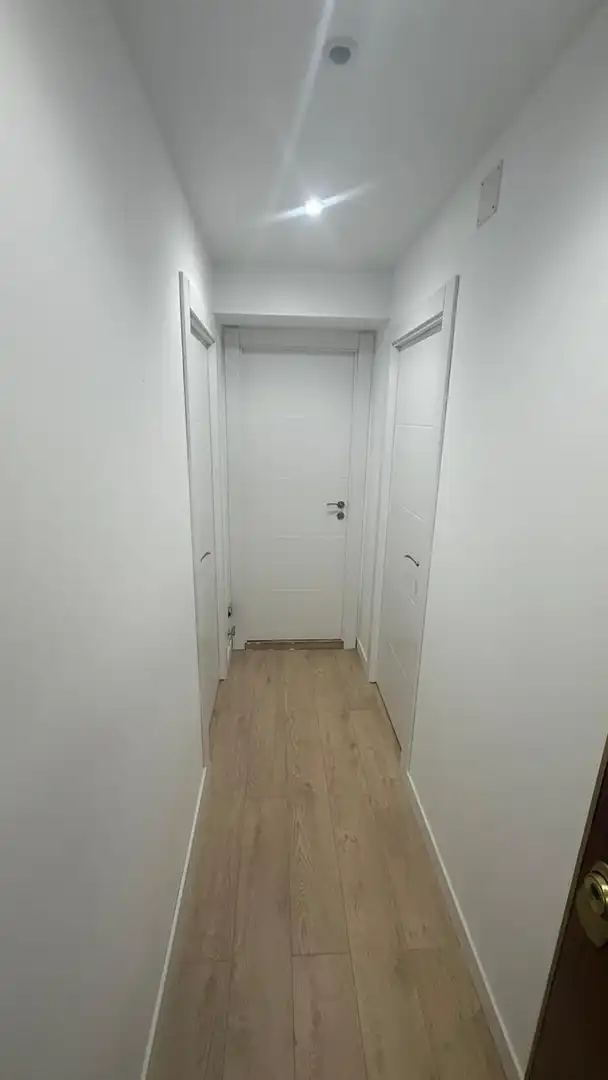Flat for rent in Madrid  with Air Conditioner, Washing machine and TV