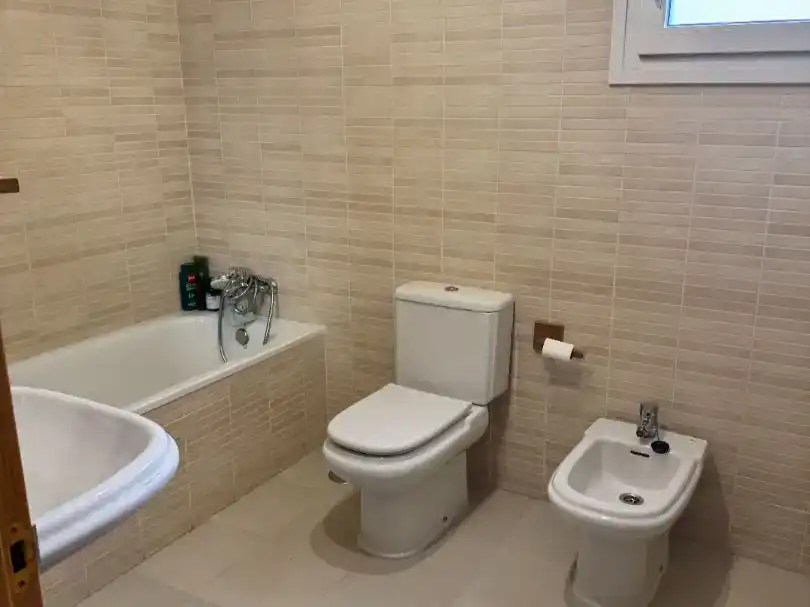 Bathroom of Houses for sale in Arganda del Rey  with Air Conditioner, Heating and Parquet flooring