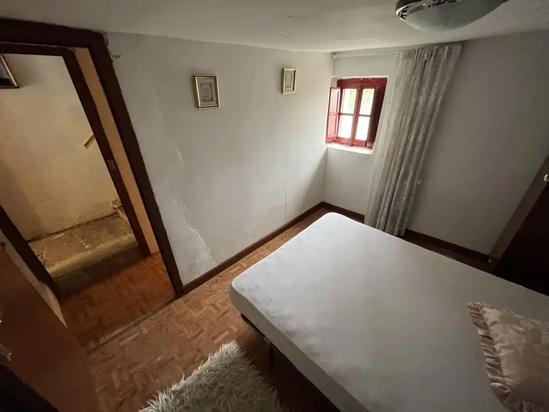 Habitación de Casa o chalet en venta en Valle de Manzanedo con Jardín privado