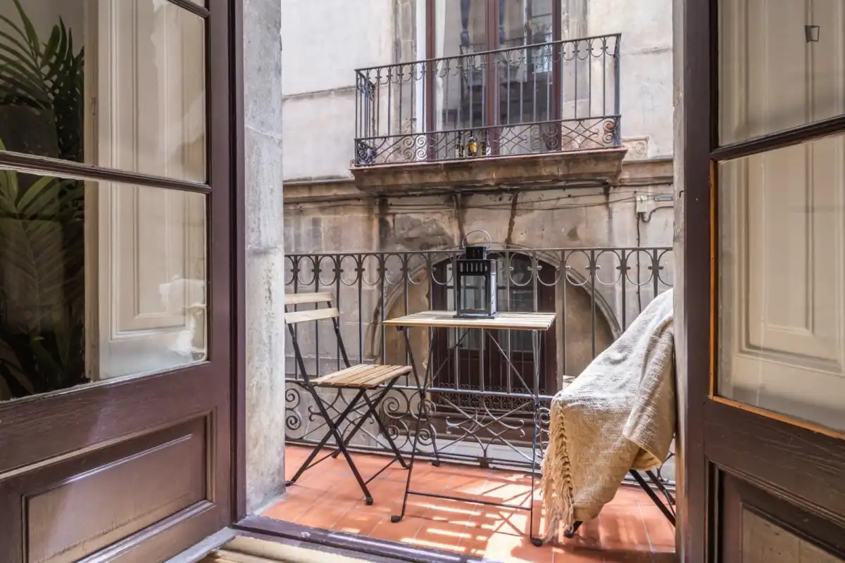 Terraza de Apartamento para compartir en Barcelona con Aire acondicionado, Calefacción y Amueblado