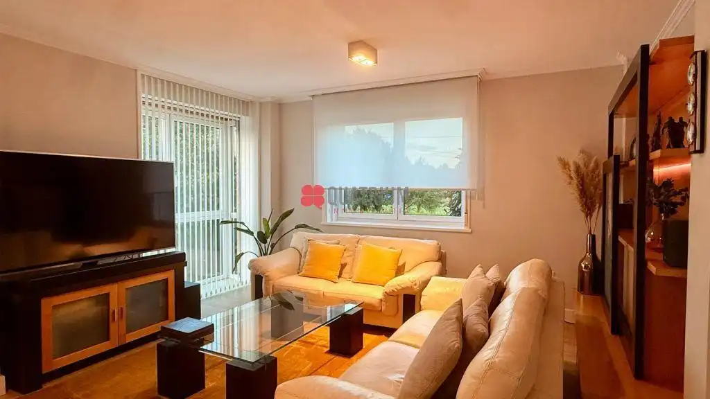 Living room of Houses for sale in Santiago de Compostela   with Heating, Private garden and Storage room