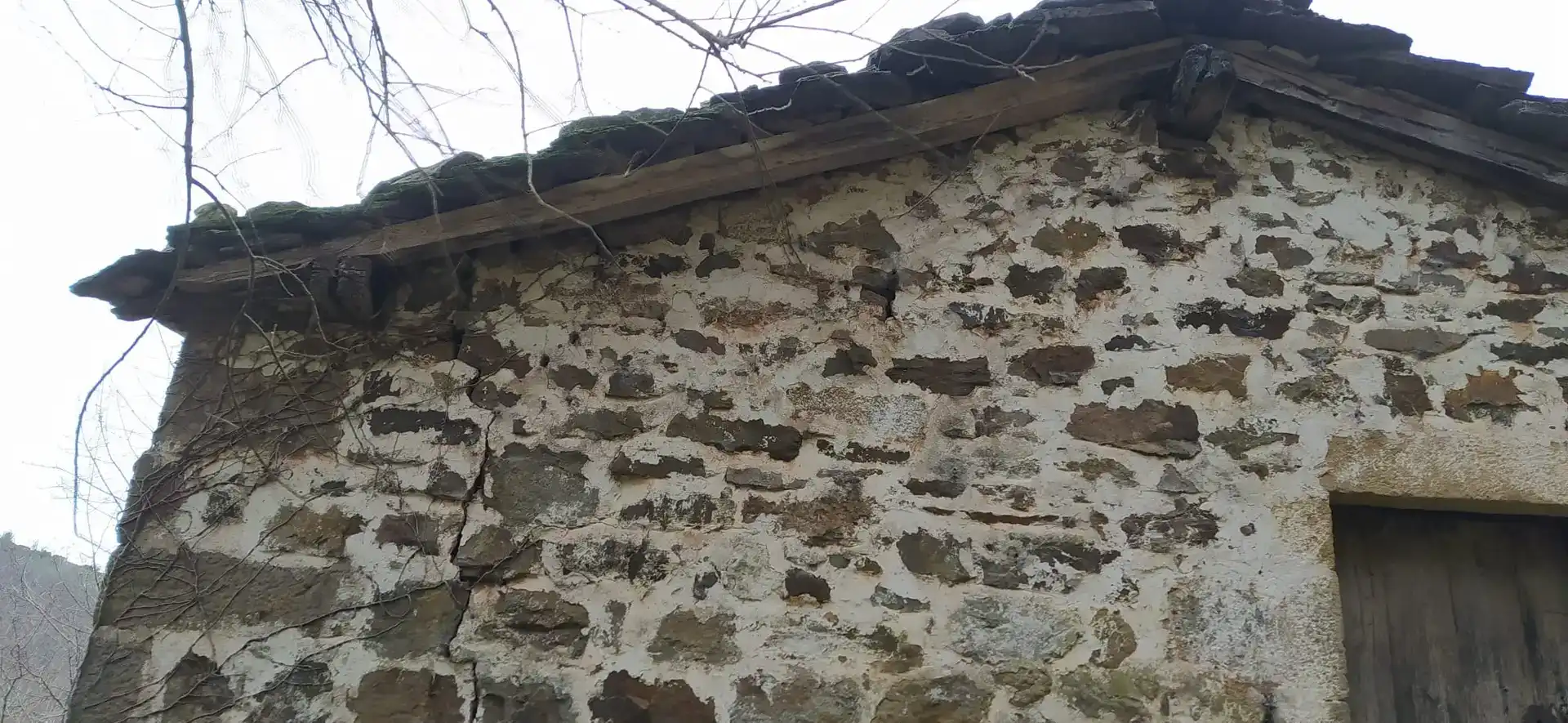 Außenansicht von Country house zum Verkauf in Vega de Pas