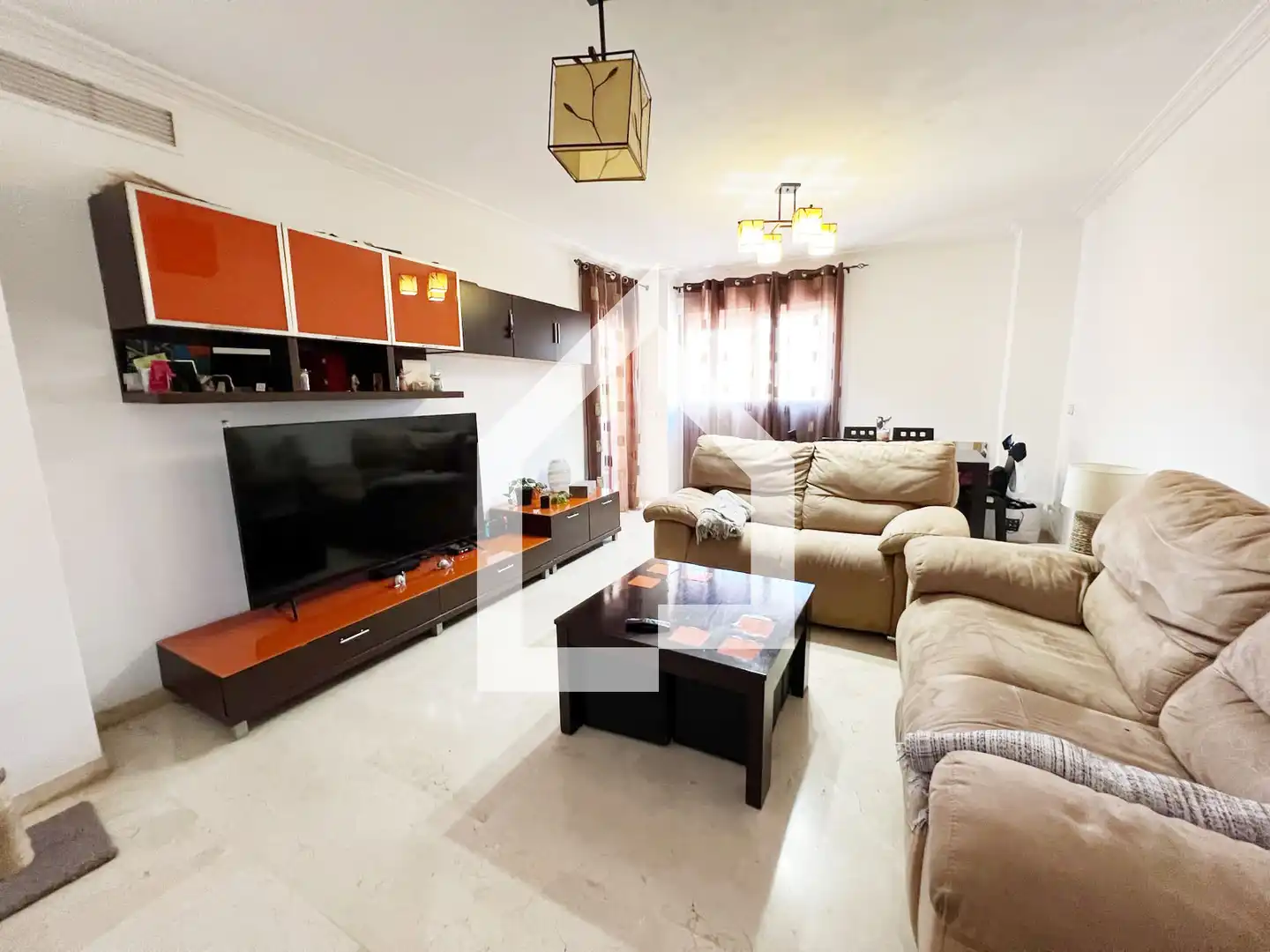 Sala de estar de Piso en venta en San Vicente del Raspeig / Sant Vicent del Raspeig con Aire acondicionado, Terraza y Piscina comunitaria